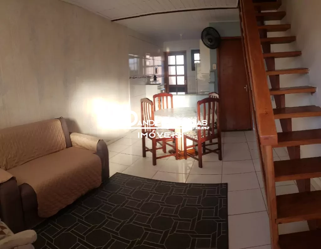 Sobrado para locação definitiva em condomínio com 2 dormitórios, Piscina por 1.900,00 - Martim de Sá - Caraguatatuba/SP